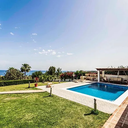 3 Bedroom Gorgeous In *