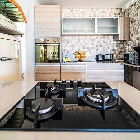 3 Bedroom Gorgeous In Holiday home