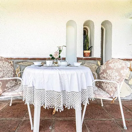 Holiday home 3 Bedroom Gorgeous In Estepona