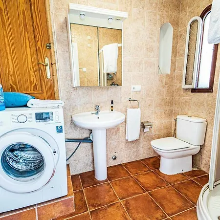 Holiday home 3 Bedroom Gorgeous In Estepona